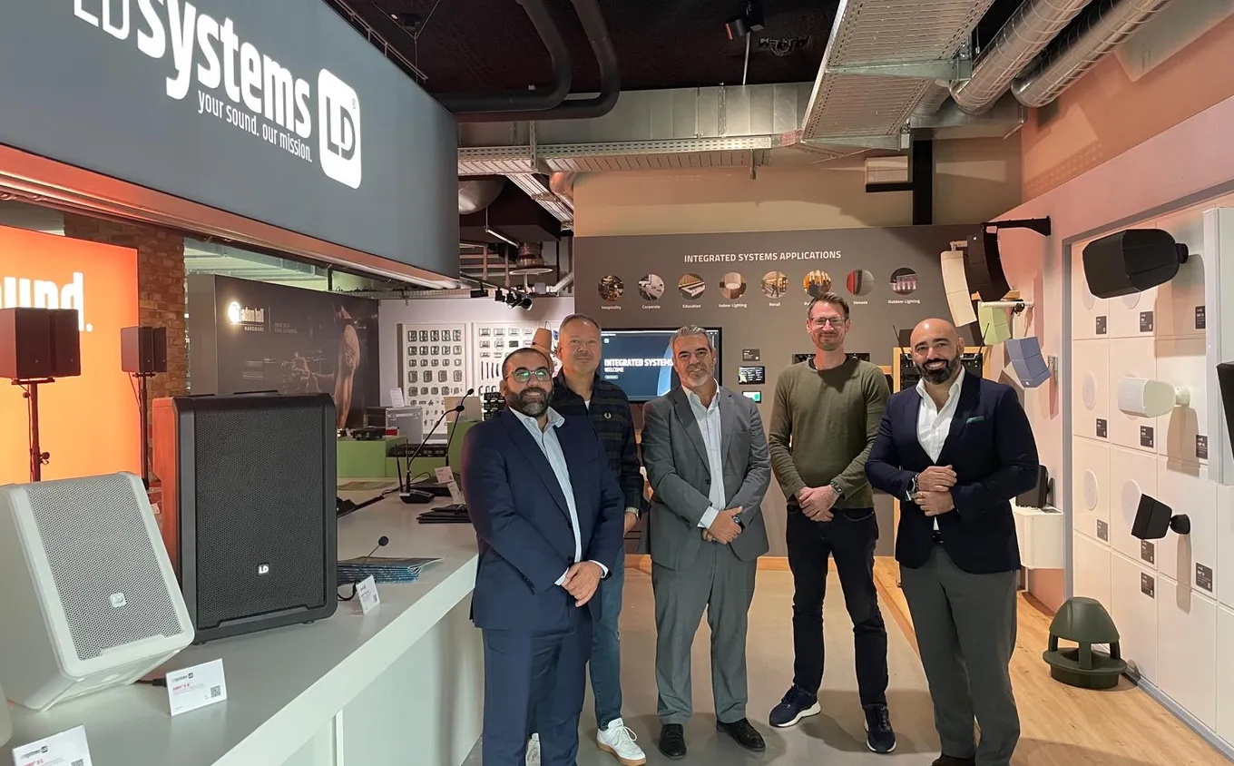 042d881d d93c 47c0 9dc1 87855a93b3cc 1