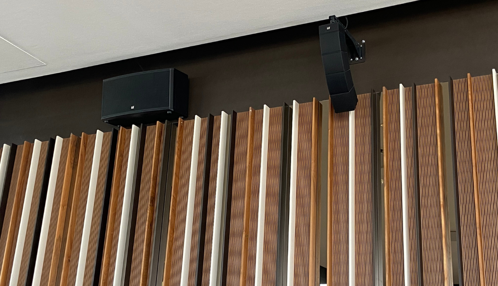 LDSystems_GingkoSkyBarMadrid_CURV500_6