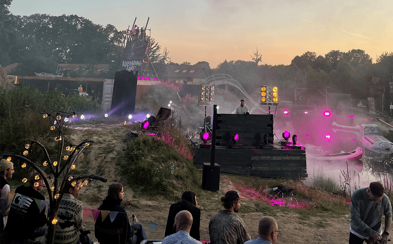 Kliemannsland_AdamHallGroup_MAUI44G2_LDSystems