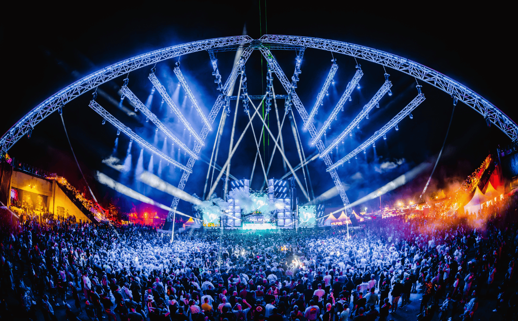 Cameo Light Installation at Nature One 2024 with ZENIT W600 OTOS H5 Hybrid Moving Head with Marek Papke from GERDON DESIGN