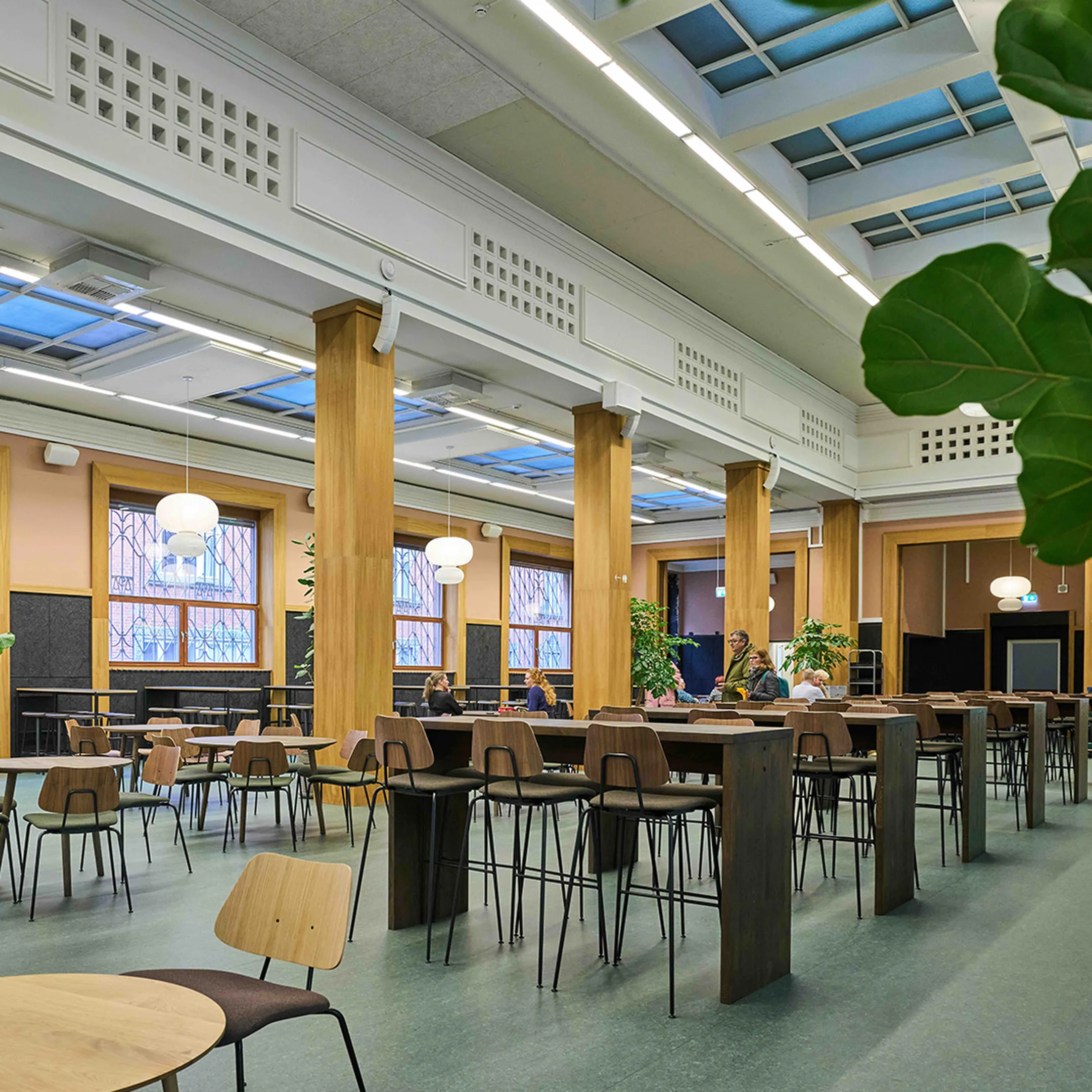 Adam hall integrated systems banken food hall