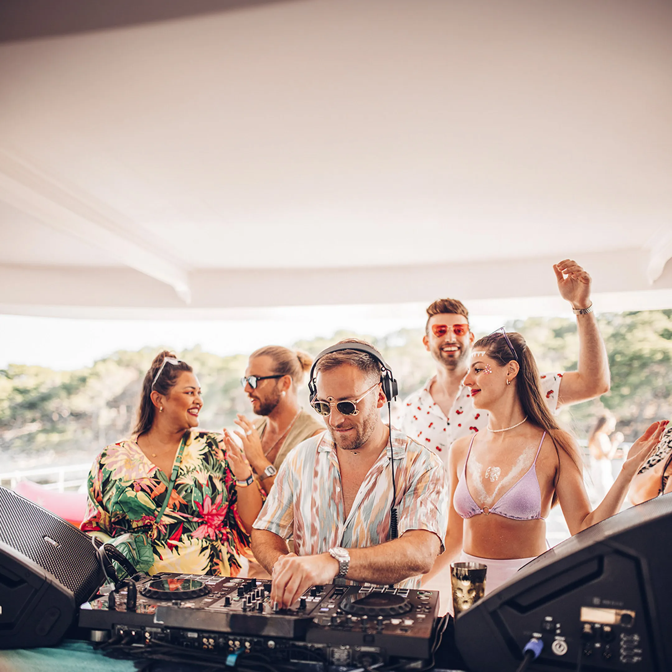 Adam hall group ldsystem