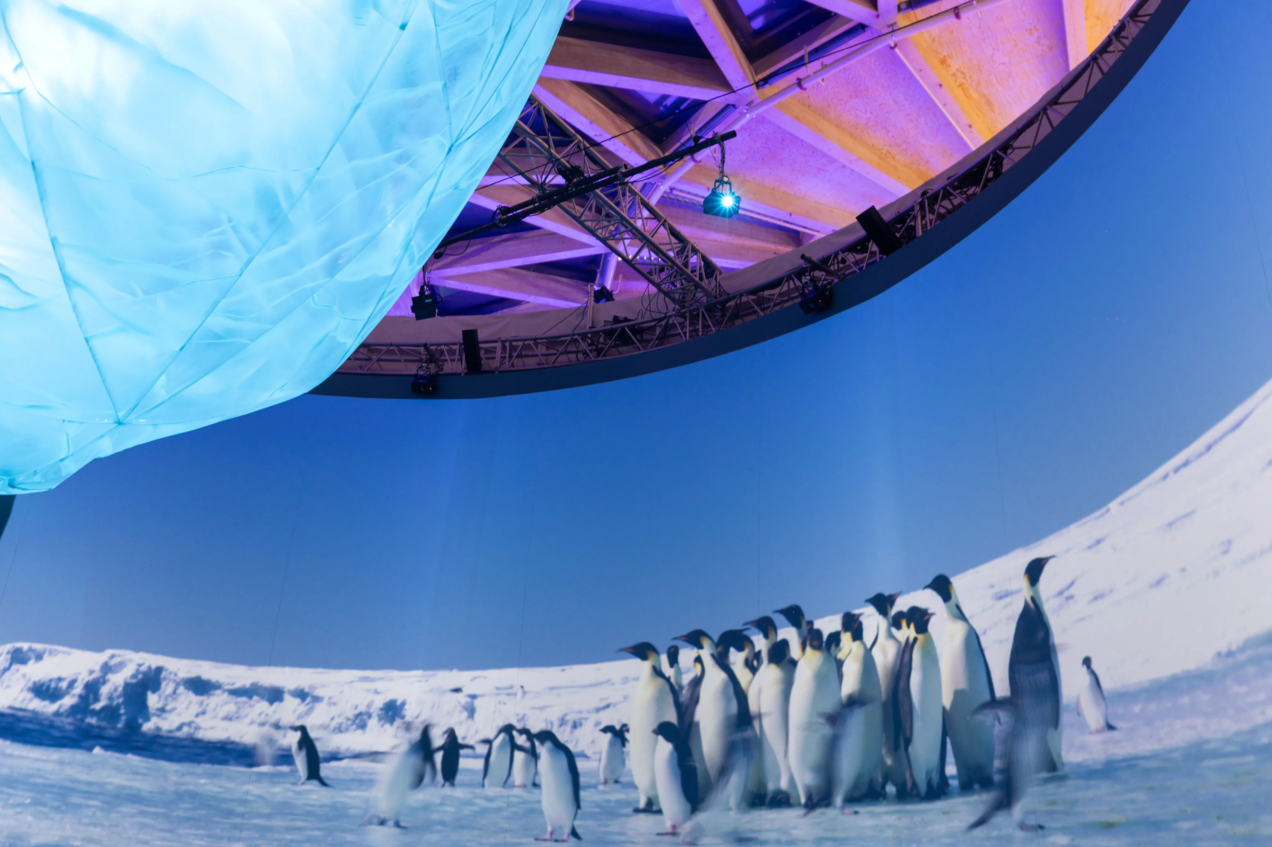 Ahin giga experience header