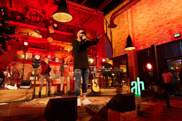 Adam-Hall-Group_We-Are-Live_Experience-Center_Gentleman