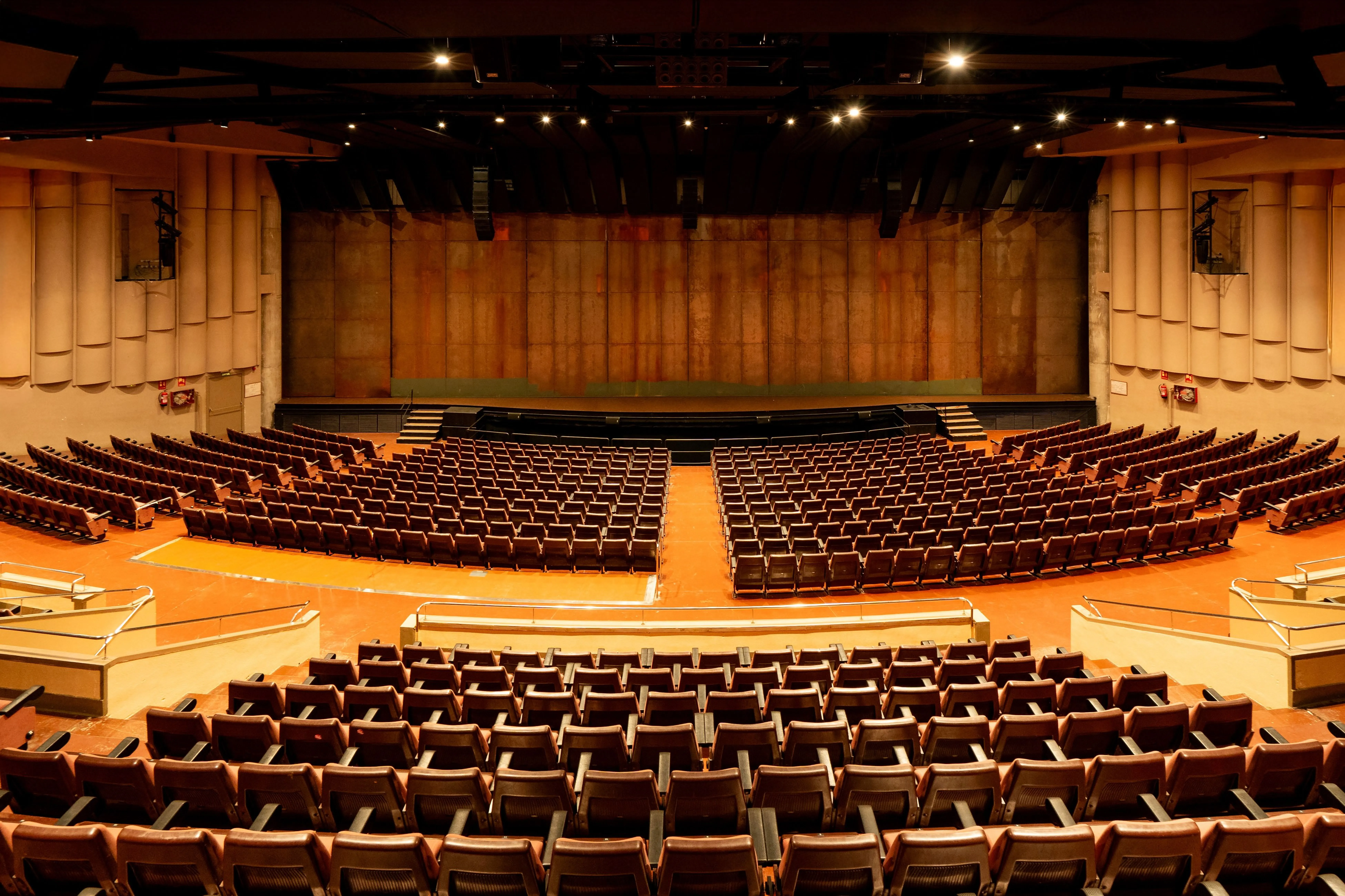 Adam hall integrated systems cameo teatre de la passio header