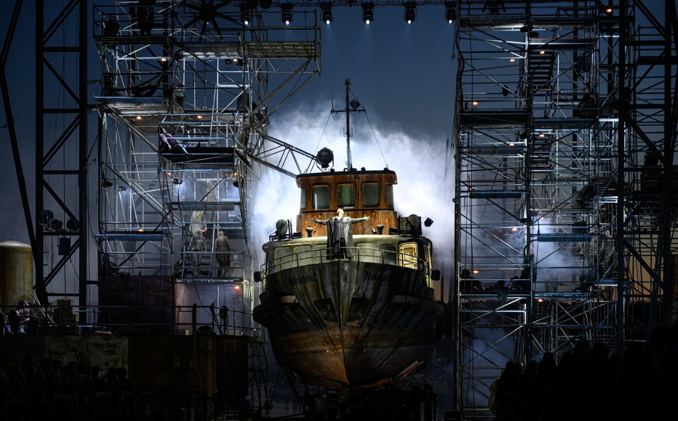 Cameo Light Installation Flying Dutchman Open Air Opera Klaipėda OPUS X Profile Moving Head ZENIT W600 SMD Wash Light 