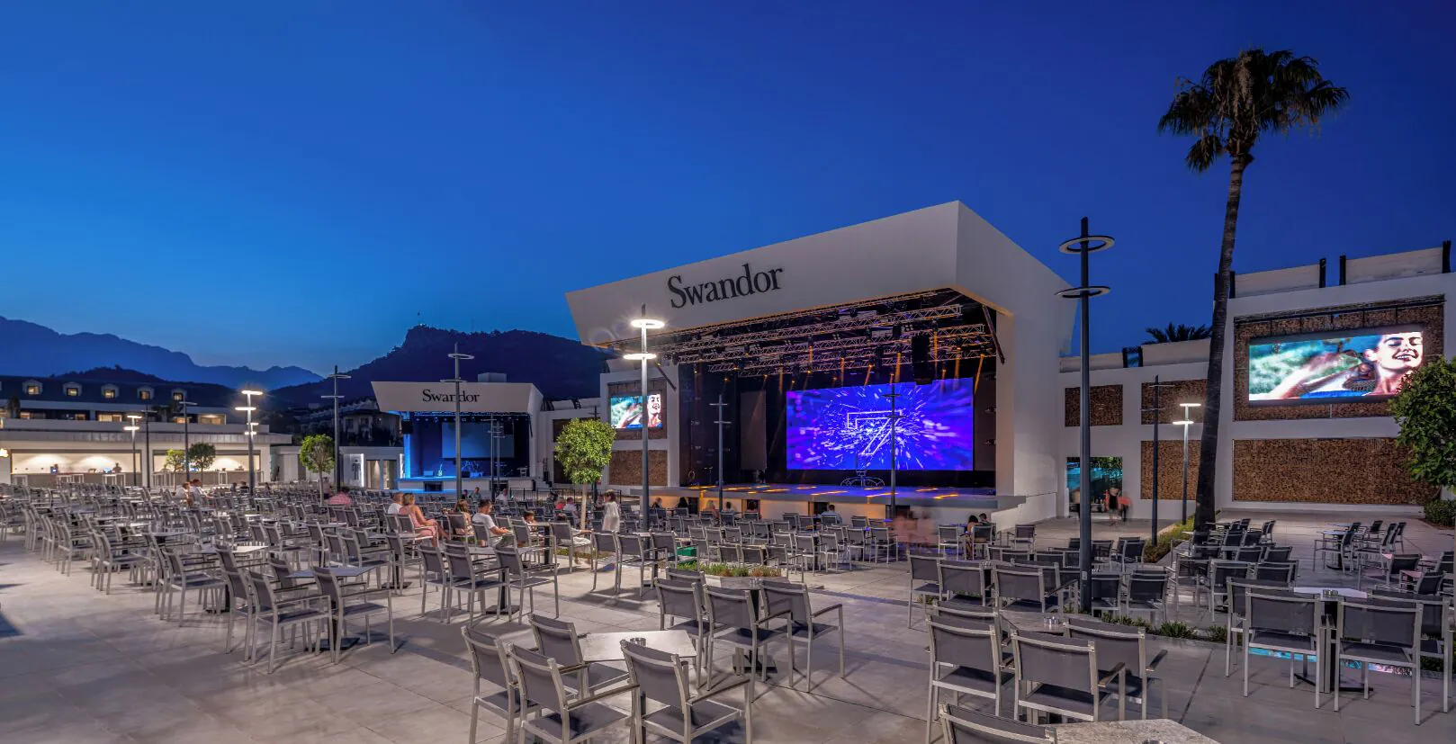 Cameo swandorhotel installation generallooktwostagesatonce