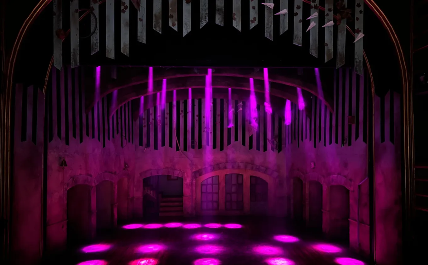 Cameo Light Installation Musical Los Chicos Del Coro with OPUS SP5 Moving Head and EVOS W3 Beam Wash Moving Head Interview with Juanjo Llorens