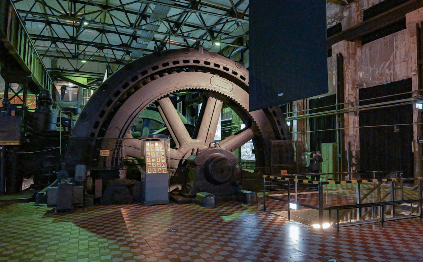 Cameo Light Installation at UNESCO world heritage Völklinger Hütte P2 LED Profile Spotlight and ZENIT W300 Wash Light