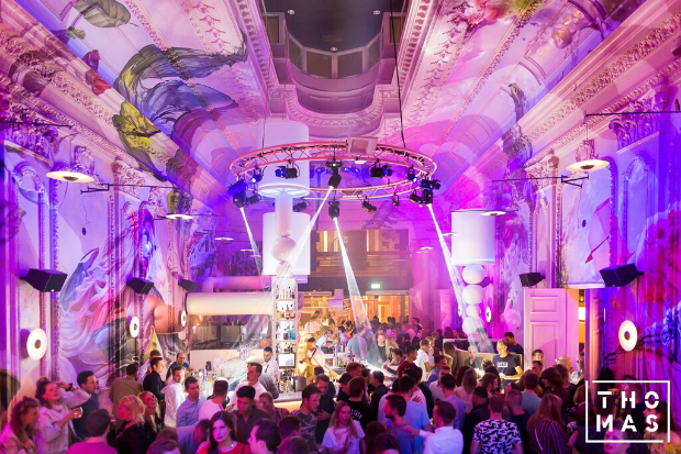 Cameo illuminiert das Restaurant und Grand Café Thomas in Eindhoven