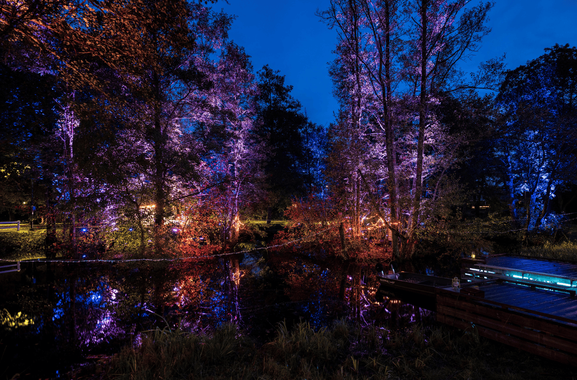 Cameo Light Installation at Lights in Alingsas 2021 swedisch lightdesign festival with ZENIT P40 IP65 Outdoor Spotlight