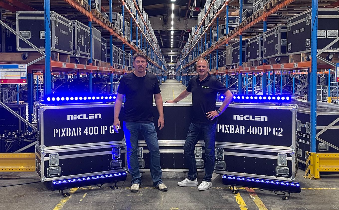 Cameo Light NicLen Invests in PIXBAR 400 IP G2 IP65 LED Bars