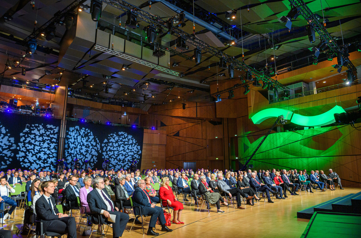 Cameo OPUS X Profile and F4 FC Light Up German Environmental Award 2021