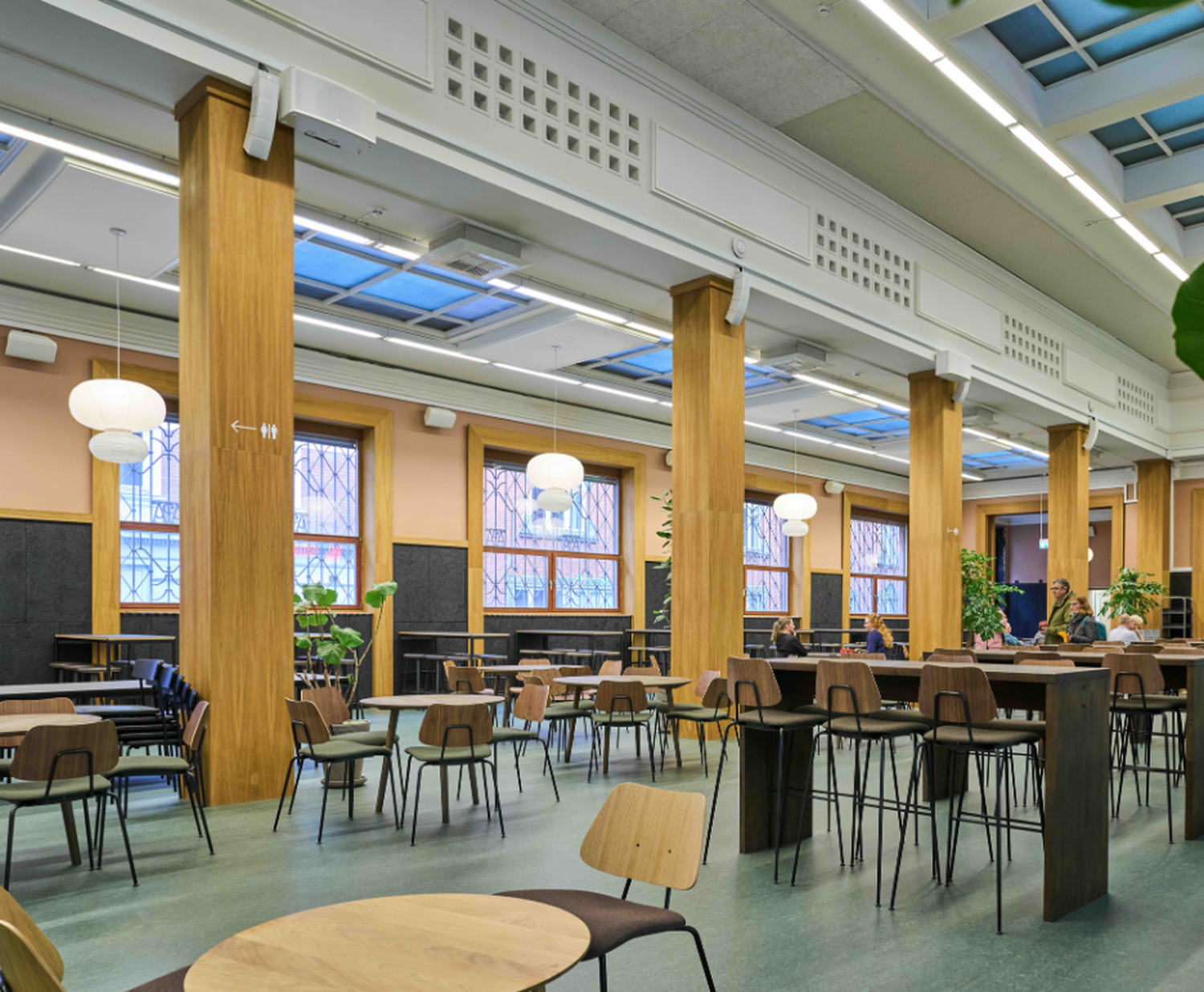 New food centre – multi-zone audio system in the Banken Food Hall
