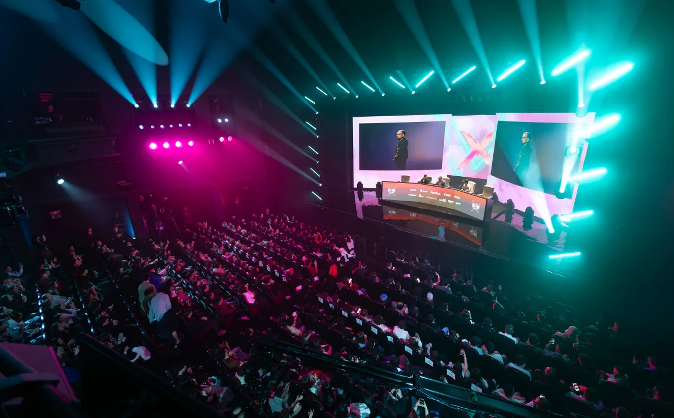 Interview with light designer Toni Llobet: Setting the scene for streaming giant Ibai Llanos